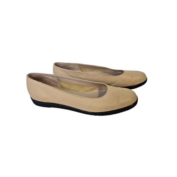 Salvatore Ferragamo Shoes - Salvatore Ferragamo cream colored slip on flats. Size 8 Narrow.